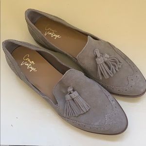 Flats with Tassels